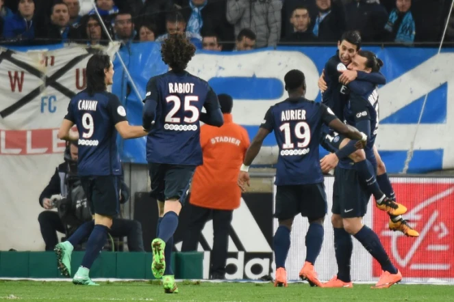 La joie des Parisiens, après le but d'Angel Di Maria contre Marseille au Vélodrome, le 7 février 2016