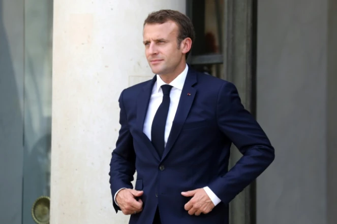 Le président français Emmanuel Macron sur le perron de l'Elysée le 6 juillet 2018