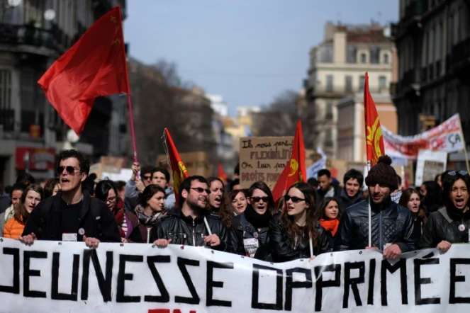 Manifestants à Marseille, le 9 mars 2016
