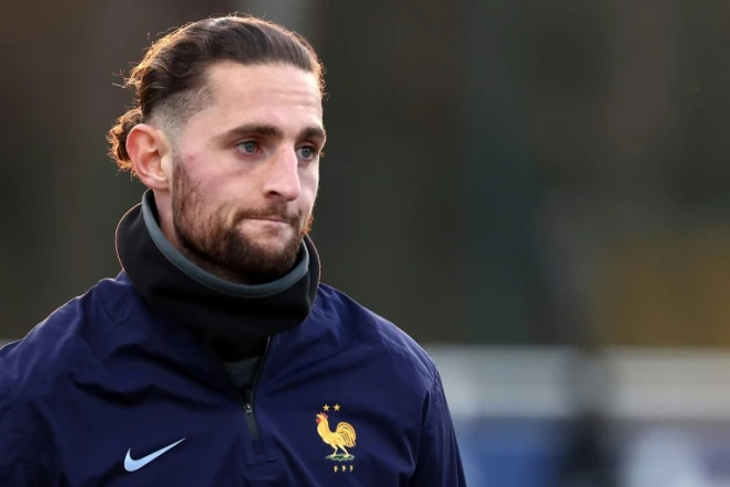 Le milieu de terrain de l'équipe de France et de l'OM Adrien Rabiot à Clairefontaine, le 17 mars 2025