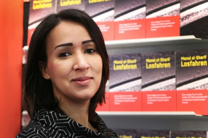 La militante saoudienne Manal al-Sharif à la Foire du livre de Francfort le 11 octobre 2017