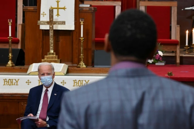 Le candidat démocrate à la Maison Blanche Joe Biden lors d'une rencontre avec des responsables religieux et politiques noirs, le 1er juin 2020 à Wilmington, dans le Delaware, pour évoquer la mort de George Floyd