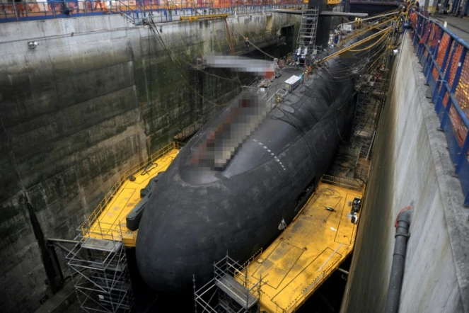 Un sous-marin nucléaire lanceur d'engins (SNLE) français, le 2 février 2017 au large de Brest, dans l'ouest de la France 