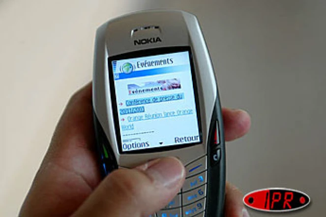 Jeudi 20 novembre 2003Lors de la conférence de presse d'Orange annonçant le lancement du haut débit sur les téléphones mobiles