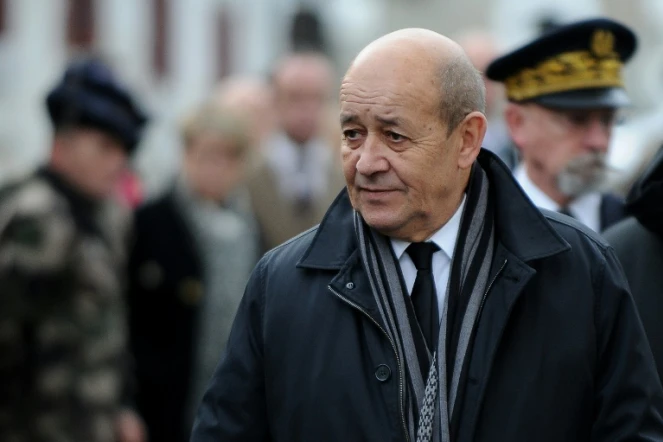 Le ministre français de la Défense Jean-Yves Le Drian le 19 janvier 2016 à Modane 