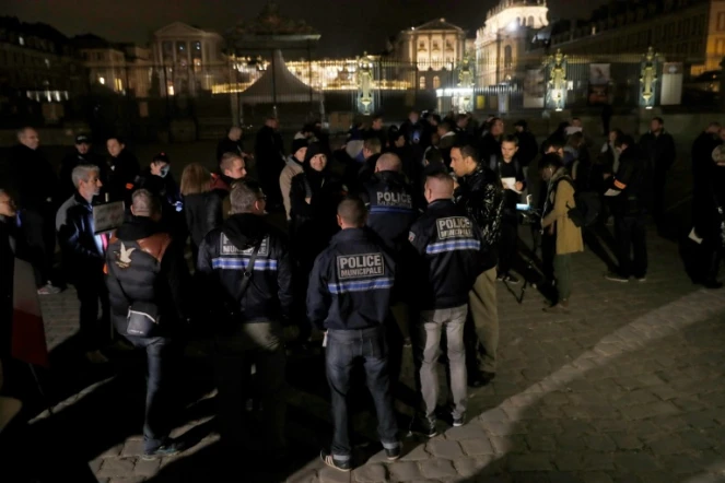Rassemblement policier le28 octobre 2016 devant le château de Versailles