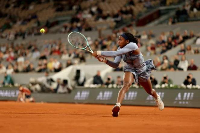 L'Américaine Coco Gauff, N.2 mondiale, en quarts de finale de Roland-Garros contre sa compatriote Madison Keys le 4 juin 2025 à Paris