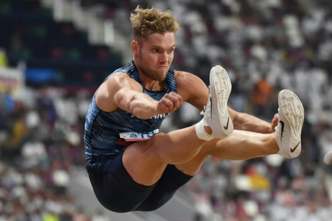 Le décathlonien français Kevin Mayer à la longueur lors des Mondiaux de Doha, le 2 octobre 2019