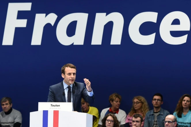 Emmanuel Macron, candidat du mouvement En Marche! à la présidentielle, lors d'un meeting, le 18 février 2017 à Toulon