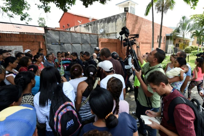 Emotion au Venezuela, après la mutinerie mortelle dans un commissariat