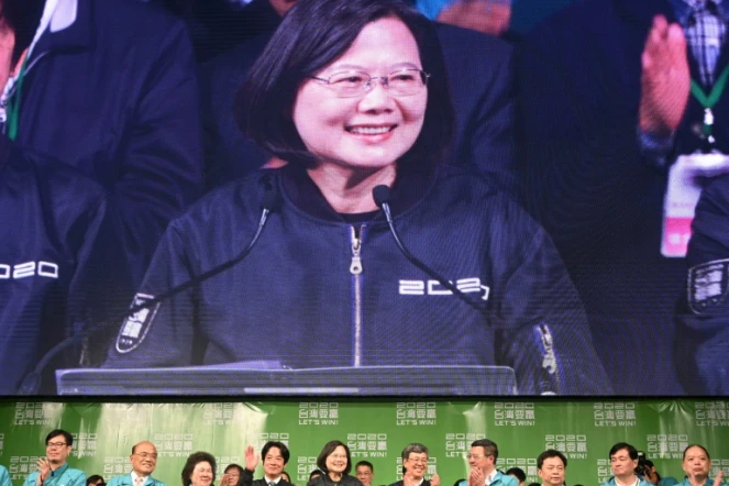 La présidente de Taïwan Tsai Ing-wen devant ses partisans, le 11 janvier 2020 à Taipei