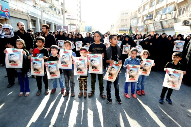 Funérailles le 24 septembre 2018 à Ahvaz des victimes de l'attentat qui a été commis dans cette ville iranienne deux jours auparavant