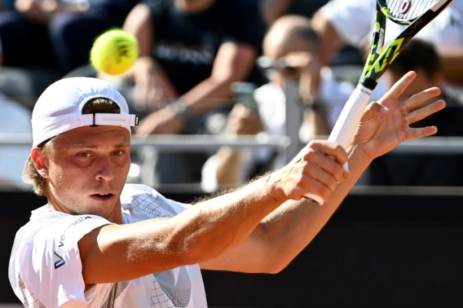 Le Français Alexandre Muller lors de son 8e de finale du Masters 1000 de Rome face au Chilien Nicolas Jarry le 14 mai 2024 à Rome 