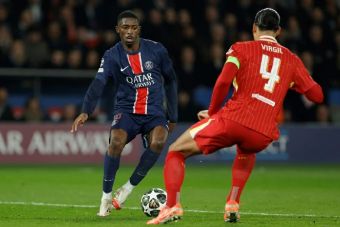 L'attaquant du PSG Ousmane Dembélé face au défenseur de Liverpool Virgil van Dijk, en huitième de finale aller de la Ligue des champions, le 5 mars 2025 au Parc des Princes