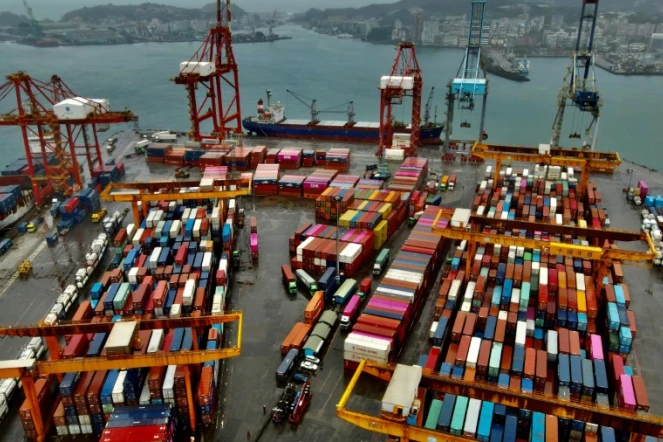 Vue aérienne du port de conteneurs de Keelung, le 8 décembre 2020 à Taïwan