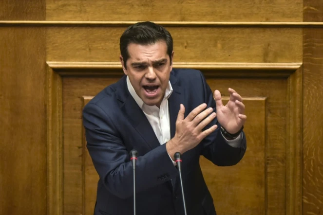 Le Premier ministre grec Alexis Tsipras s'exprime devant les députés, à Athènes le 18 mai 2017