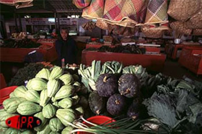 Pour les fruits et les légumes les Réunionnais sont  fidèles aux marchés forains qui se tiennent dans presque toutes les communes de l'île