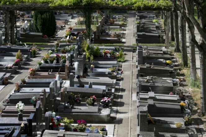 Le cimetière de Nanterre, près de Paris, le 4 août 2015