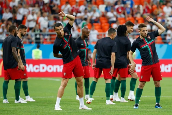 Séance d'échauffement pour Cristiano Ronaldo et les Portugais avant d'affronter l'Iran à la Mordovia Arena de Saransk, le 25 juin 2018