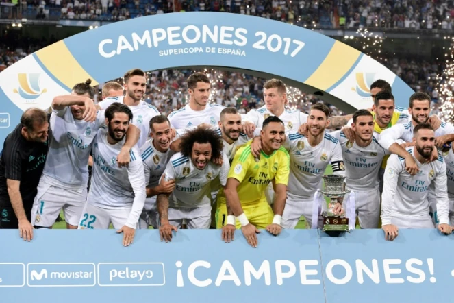 Le Real Madrid a remporté la Supercoupe d'Espagne aux dépens d'un FC Barcelone fantomatique, le 16 août 2017 au stade Santiago-Bernabeu de Madrid (2-0), confirmant sa nette victoire du match aller (3-1)
