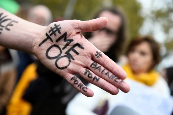 L'irruption du phénomène "#MeToo" a contribué à une large prise de conscience en France des inégalités femmes/hommes, et notamment des violences conjugales, mais les progrès en la matière sont encore peu perceptibles, selon un sondage