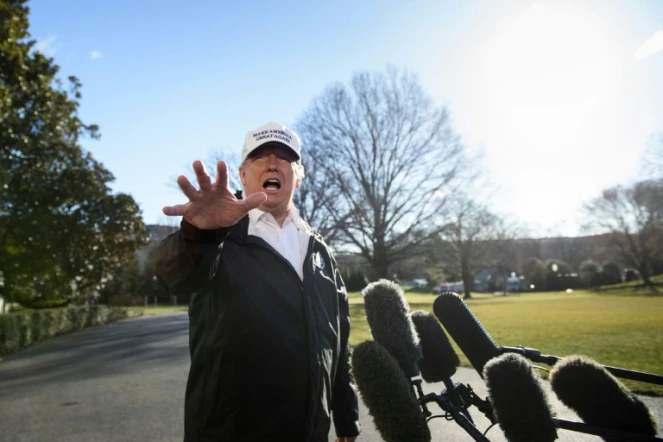 Donald Trump s'exprime jeudi 10 janvier dans les jardins de la Maison Blanche, avant de s'envoler pour le Texas