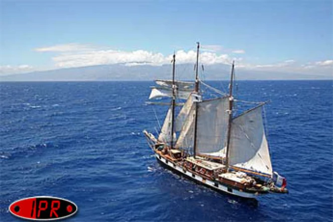 Vendredi 1er décembre 2006 - 

La goélette &quot;la Boudeuse&quot; a accosté à La Réunion avec à son bord 25 aventuriers qui font le tour du monde