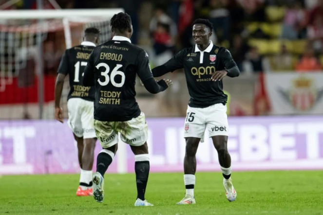 Le milieu sénégalais de Monaco Lamine Camara (à droite) a inscrit le but de la victoire contre Montpellier en Ligue 1 le 28 septembre 2024 à Monaco
