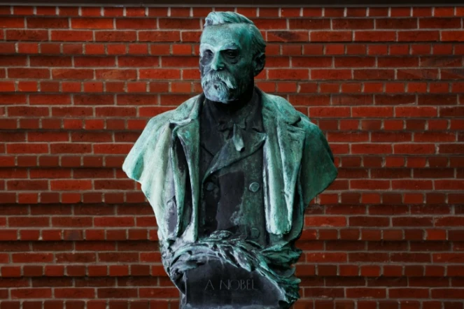 La statue d'Alfred Nobel à l'Insitut  Karolinska le 3 octobre 2011 à Stockholm
