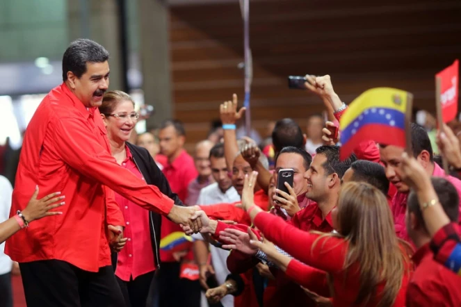 Nicolas Maduro et son épouse Cilia Flores à Caracas le 2 février 2018