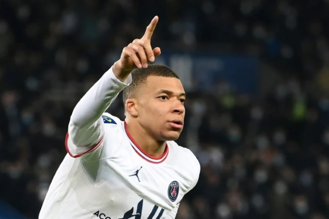 L'attaquant vedette du PSG Kylian Mbappé buteur contre Rennes, le 11 février 2022 au Parc des Princes  