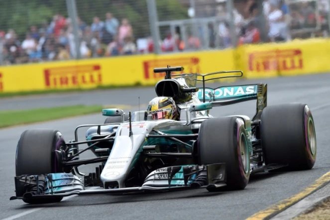 La Mercedes de Lewis Hamilton lors des qualifications du GP d'Australie à Melbourne, le 25 mars 2017