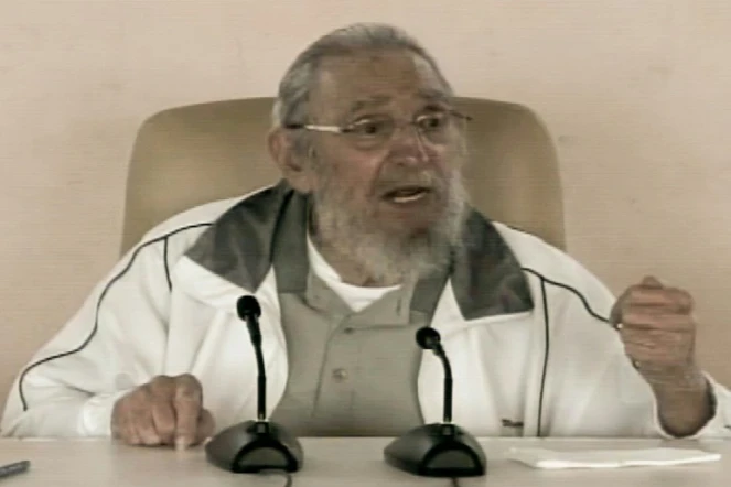 Capture d'écran de la TV cubaine montrant Fidel Castro le 7 avril 2016 dans une école de La Havane