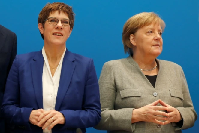 Annegret Kramp-Karrenbauer et Angela Merkel posent le 10 février 2020 à Berlin lors d'une réunion des instances dirigeants de la CDU 