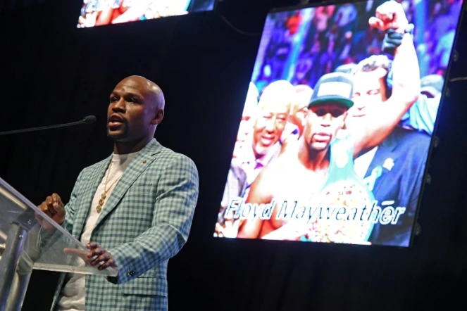Floyd Mayweather Jr s'exprime lors de son intronisation au Hall Of Fame, le 2 juin 2017 à Las Vegas