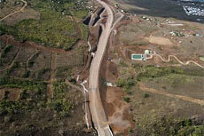 Octobre 2007 -

Le chantier de la route des Tamarins