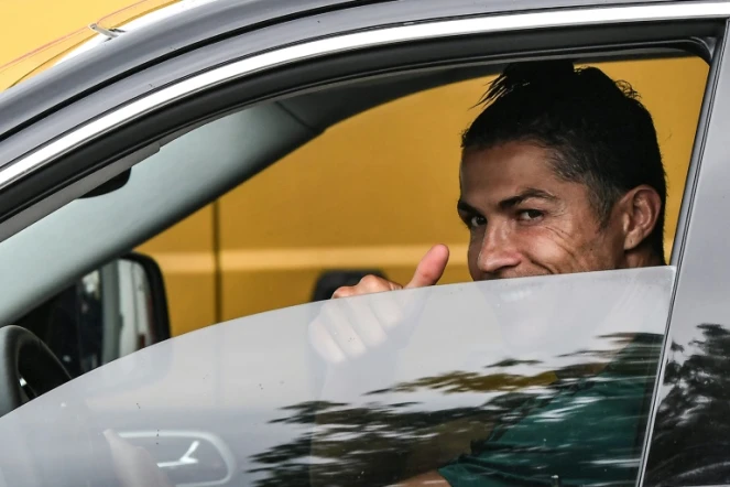 Cristiano Ronaldo arrive au Centre d'entraînement de la Juventus Turin, le 19 mai 2020 à Continassa
