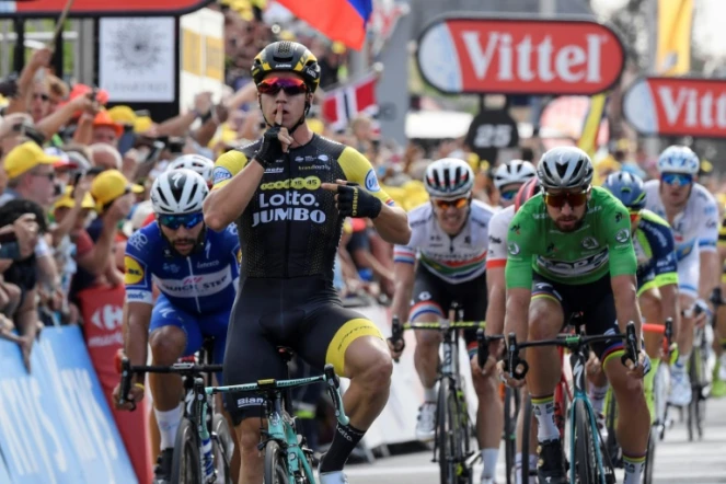 Le Néerlandais Dylan Groenewegen remporte la 7e étape du Tour de France, le 13 juillet 2018 à Chartres