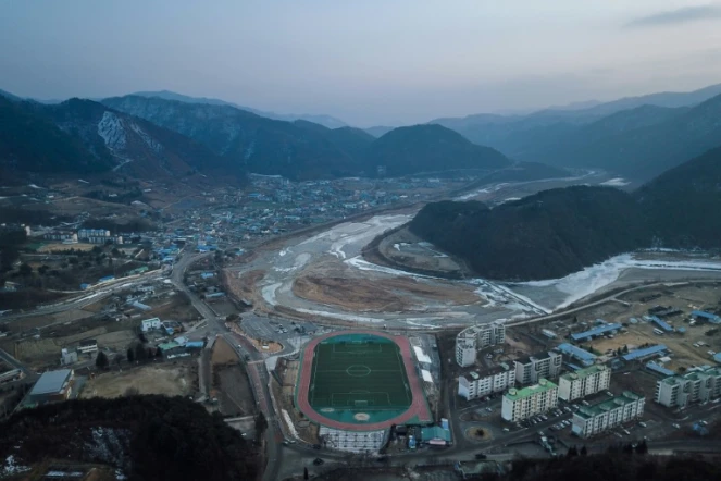 Une vue aérienne du village de Seohwa-Myeon à la frontière entre les deux Corée, le 17 janvier 2018