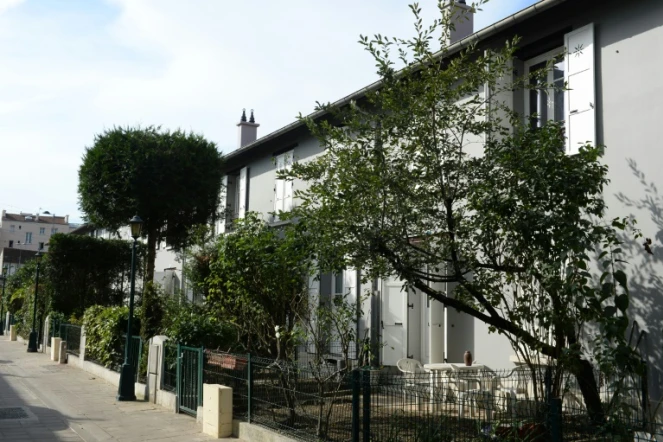 La Ruche, tout premier HLM construit en France au XIXe siècle pour loger les ouvriers des usines, rouvre ses portes après une rénovation d'ampleur, le 12 septembre 2016 à Saint-Denis, près de Paris