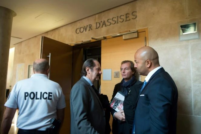 Les avocats Frédéric Monneret, Emmanuel Marsigny et Ramzi Aidoudi arrivent le 29 septembre 2016 au tribunal d'Aix-en-Provence
