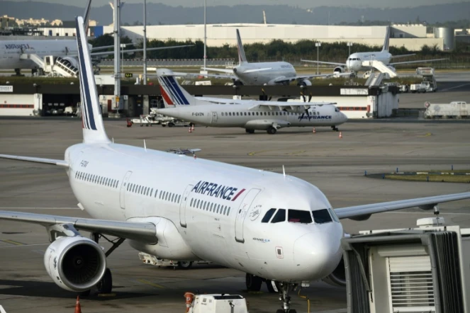 Des avions d'Air France sur le tarmac de l'aéroport d'Orly, près de Paris, le 18 septembre 2014