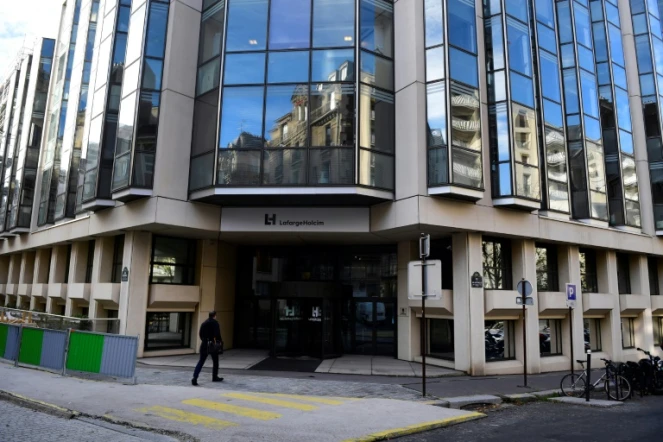 Le siège de Lafarge à Paris, le 14 novembre 2017. 