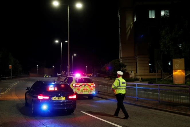 La police britannique boucle un secteur de Reading, à l'ouest de Londres, après une attaque au couteau le 20 juin 2020