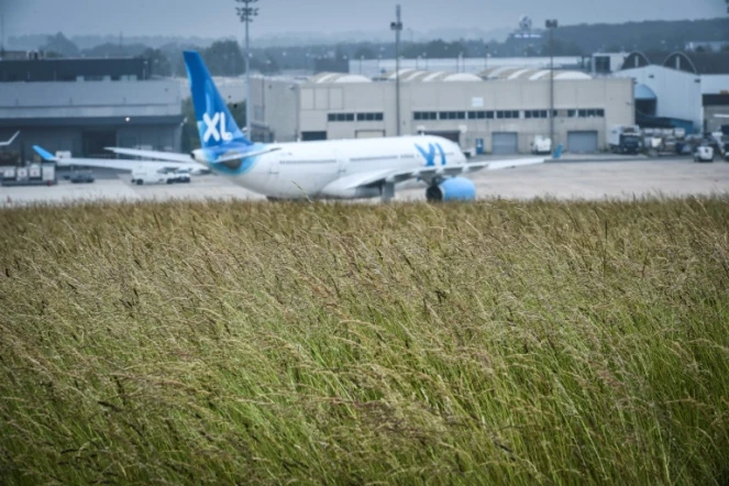 Un appareil de la compagnie française XL Airways le 8 juin 2018 à l'aéroport parisien Roissy-Charles de Gaulle
