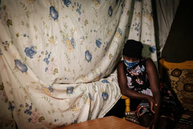 Linnet, jeune fille pauvre de 16 ans tombée enceinte pendant l'épidémie de coronavirus, à Nairobi le 15 juillet 2020 