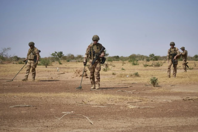 Des soldats français de l'opération Barkhane dans le nord du Burkina Faso le 12 novembre 2019