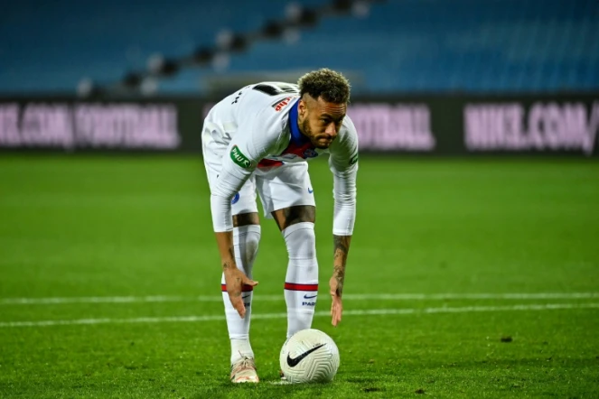 L'attaquant vedette du PSG Neymar contre Montpellier en demi-finale de la Coupe de France à La Mosson, le 12 mai 2021 