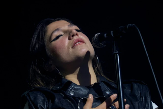 La chanteuse Izai en concert au Printemps de Bourges, le 20 avril 2023 
