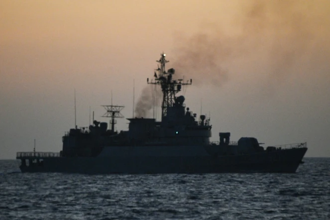 Un navire militaire chinois au large du récif de Scraborough, un îlot contrôlé par la Chine mais revendiqué par les Philippines, le 15 février 2024